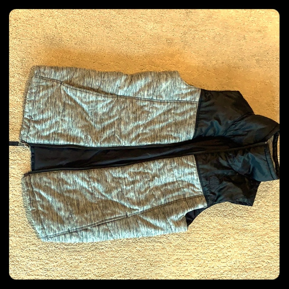 North face vest girl medium (10/12)